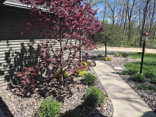 3181 N Crystal Springs Road, Janesville, WI 53545