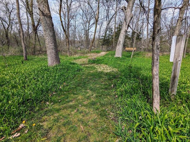 3181 N Crystal Springs Road, Janesville, WI 53545