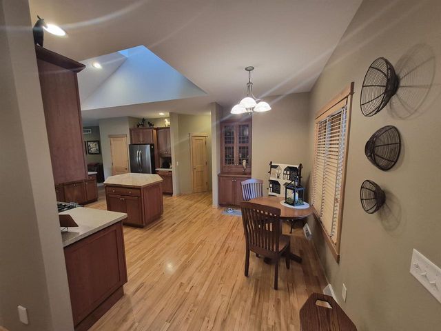 3181 N Crystal Springs Road, Janesville, WI 53545