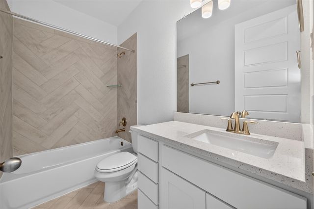 2919 Golden Isle Drive, Texas City, TX 77568