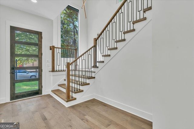 299 Flowers Place NW, Atlanta, GA 30314