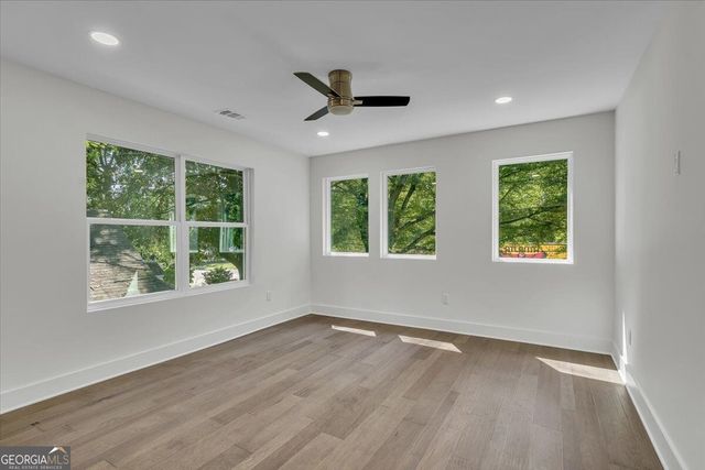 299 Flowers Place NW, Atlanta, GA 30314