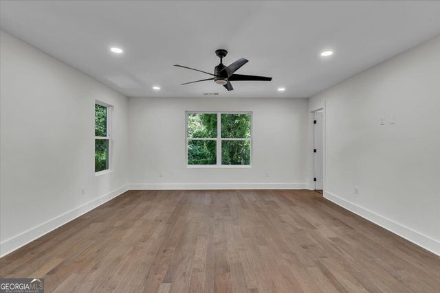 299 Flowers Place NW, Atlanta, GA 30314