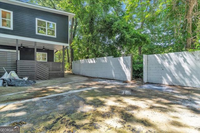 299 Flowers Place NW, Atlanta, GA 30314