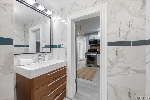 957 West Delavan Avenue S, Buffalo, NY 14209
