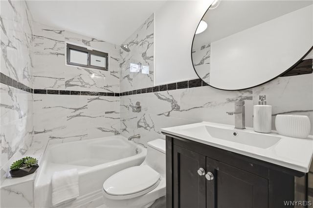 957 West Delavan Avenue S, Buffalo, NY 14209