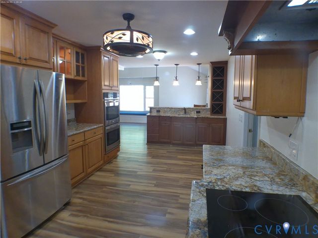 9418 N Rinker Dr, Mechanicsville, VA 23116
