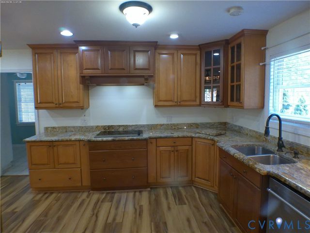 9418 N Rinker Dr, Mechanicsville, VA 23116