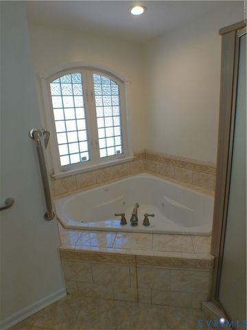 9418 N Rinker Dr, Mechanicsville, VA 23116