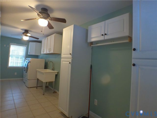 9418 N Rinker Dr, Mechanicsville, VA 23116