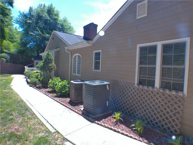9418 N Rinker Dr, Mechanicsville, VA 23116