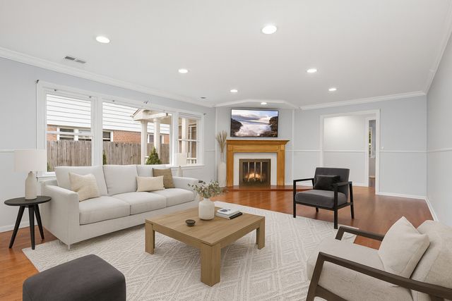 1460 Ferndale Avenue, Highland Park, IL 60035