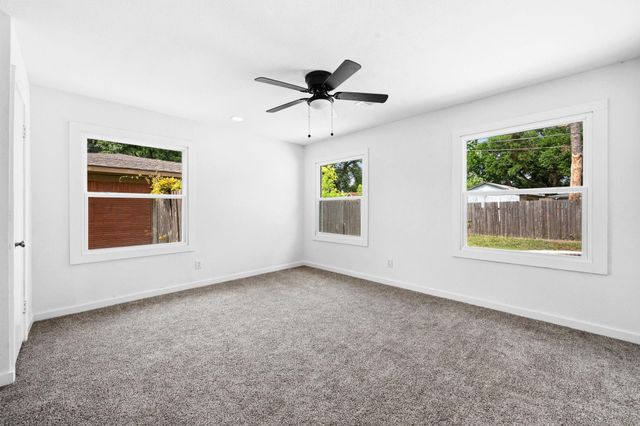 1506 Oaks Drive, Pasadena, TX 77502