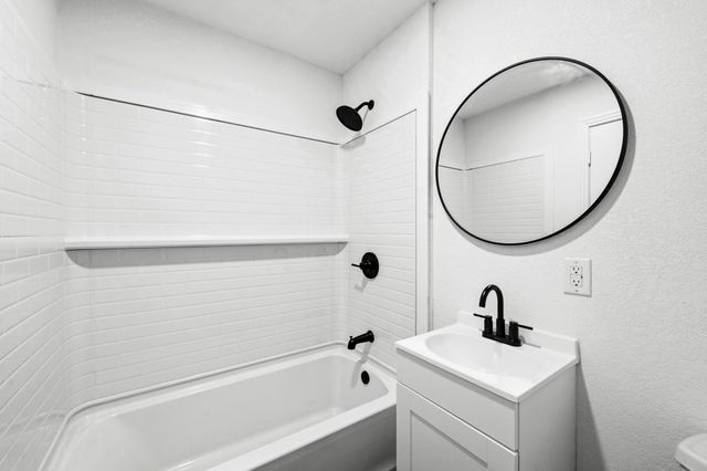 1506 Oaks Drive, Pasadena, TX 77502