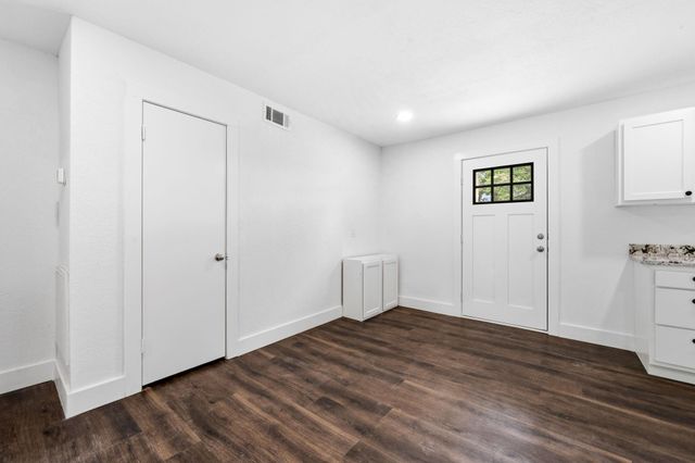 1506 Oaks Drive, Pasadena, TX 77502