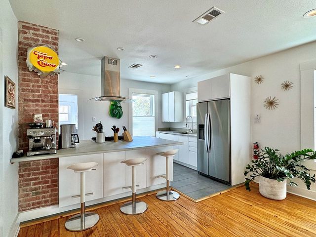 1027 Caa St, Marfa, TX 79843