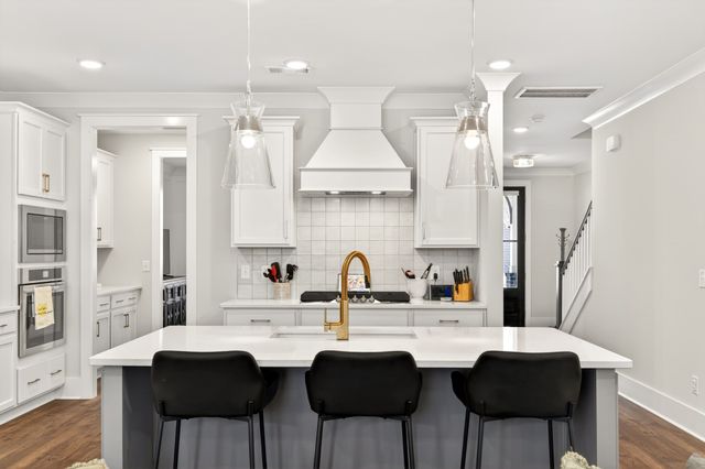 2085 Braidwood Ln, Franklin, TN 37064