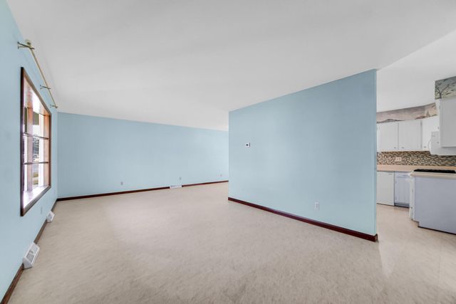 659 Lorraine Drive, Valparaiso, IN 46385