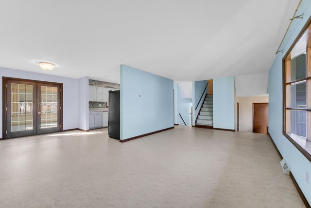 659 Lorraine Drive, Valparaiso, IN 46385