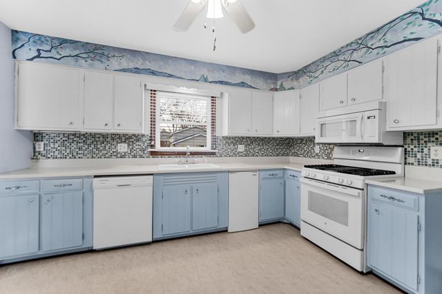 659 Lorraine Drive, Valparaiso, IN 46385