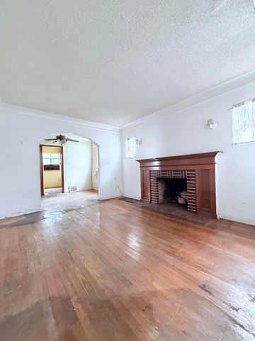 15786 Tracey Street, Detroit, MI 48227