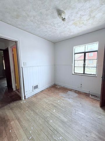 15786 Tracey Street, Detroit, MI 48227