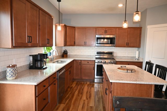 6016 Sturgeon Run, Muskegon, MI 49444