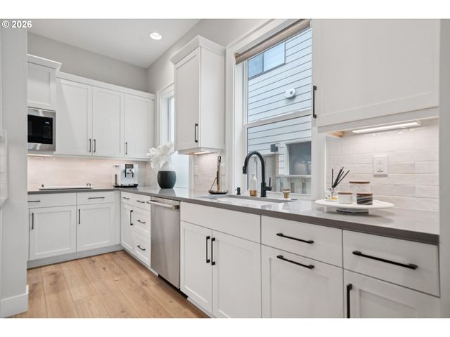 14692 Sw 148TH Ter, Portland, OR 97224