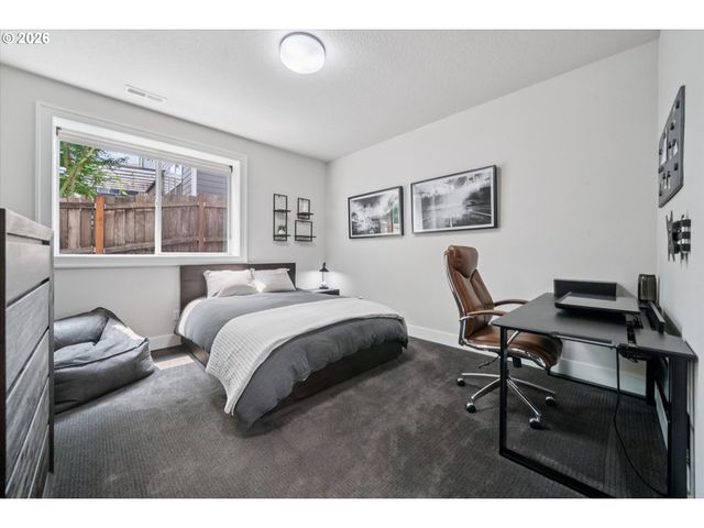 14692 Sw 148TH Ter, Portland, OR 97224