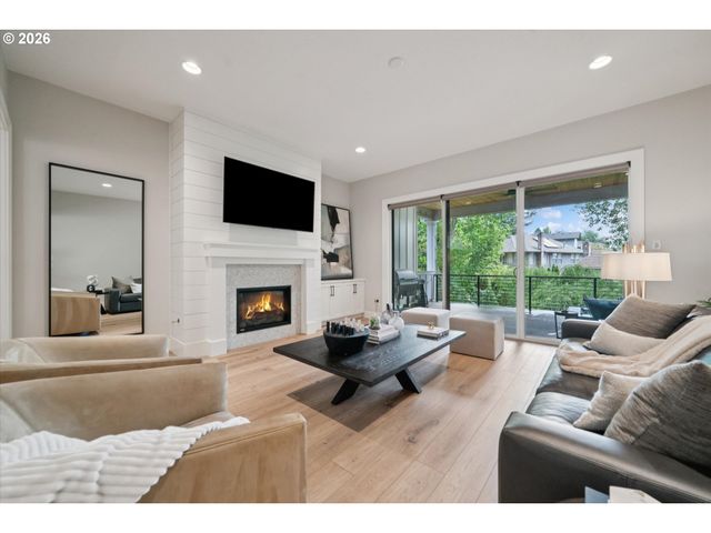 14692 Sw 148TH Ter, Portland, OR 97224