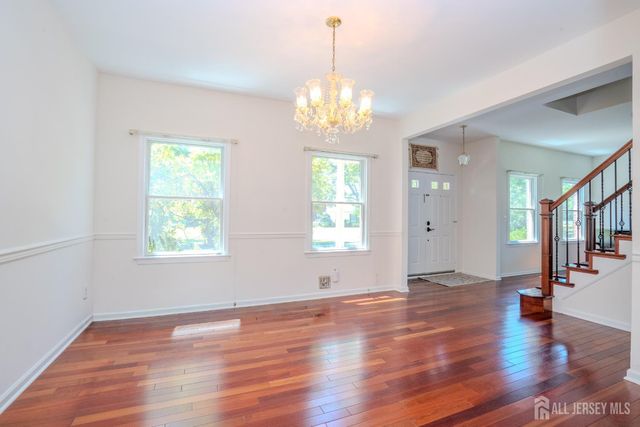 32 W Kincaid Drive, West Windsor, NJ 08550