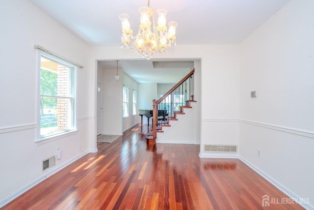 32 W Kincaid Drive, West Windsor, NJ 08550