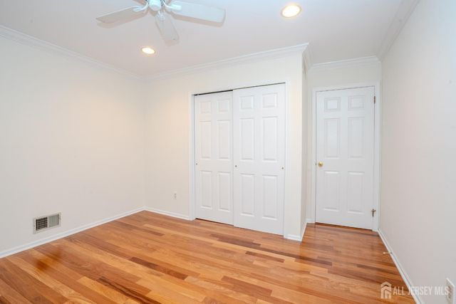 32 W Kincaid Drive, West Windsor, NJ 08550