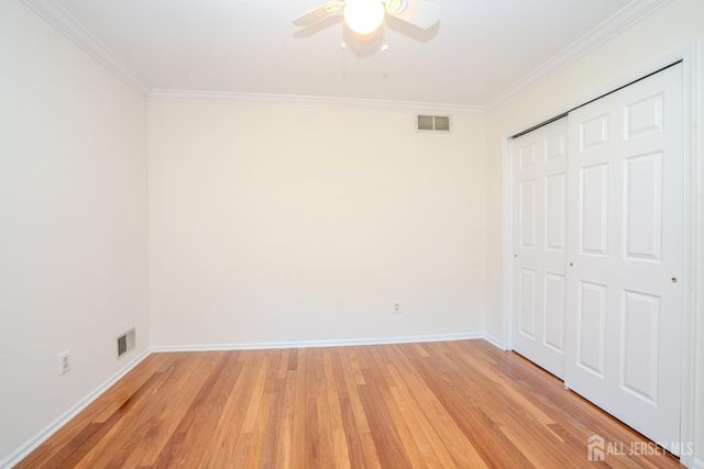 32 W Kincaid Drive, West Windsor, NJ 08550