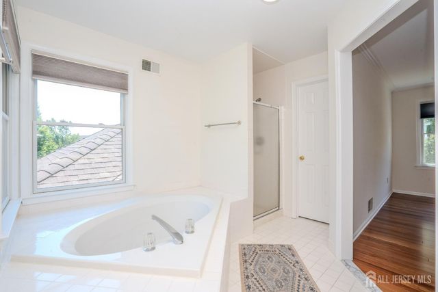 32 W Kincaid Drive, West Windsor, NJ 08550