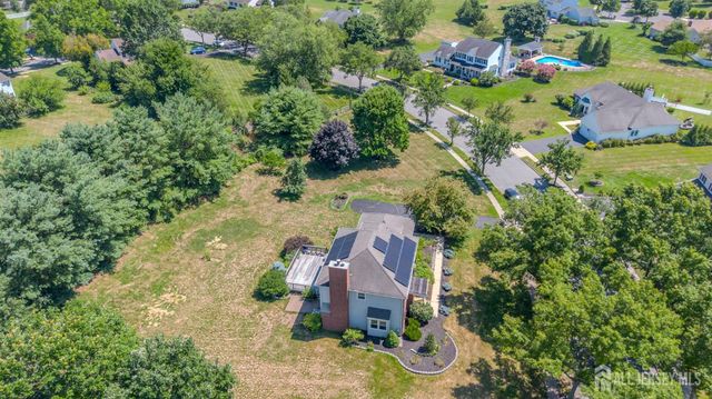 32 W Kincaid Drive, West Windsor, NJ 08550