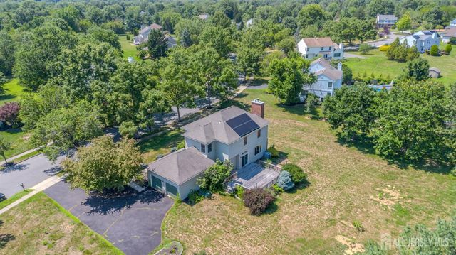 32 W Kincaid Drive, West Windsor, NJ 08550