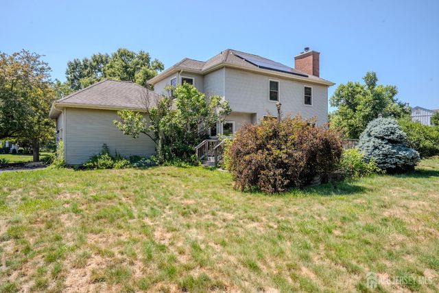 32 W Kincaid Drive, West Windsor, NJ 08550