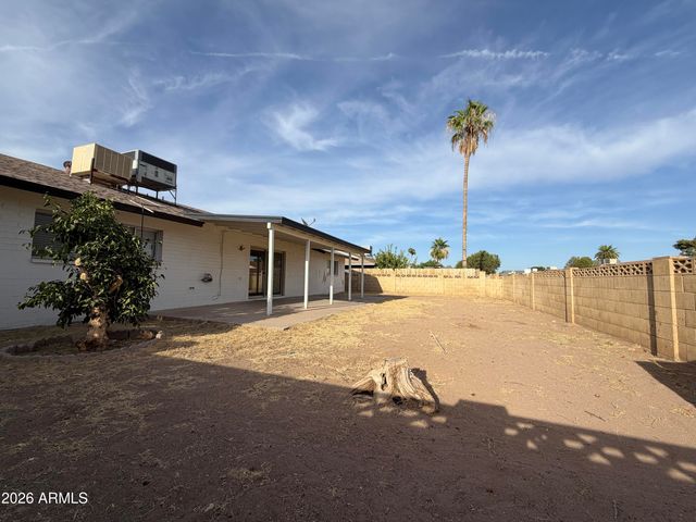 3431 W ACOMA Drive, Phoenix, AZ 85053