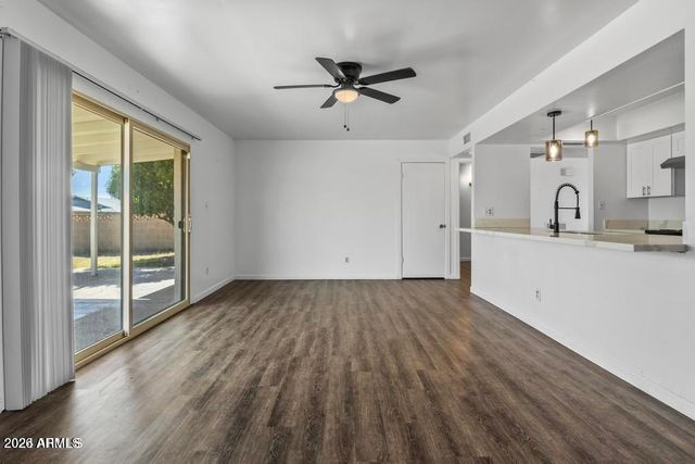 3431 W ACOMA Drive, Phoenix, AZ 85053
