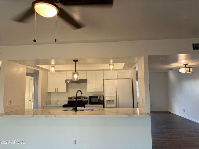 3431 W ACOMA Drive, Phoenix, AZ 85053