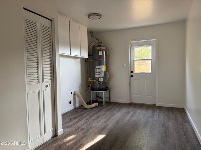 3431 W ACOMA Drive, Phoenix, AZ 85053