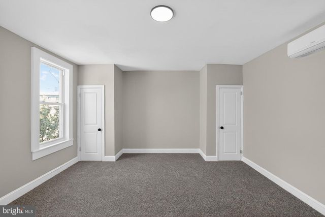 122 N KING STREET, Gloucester City, NJ 08030