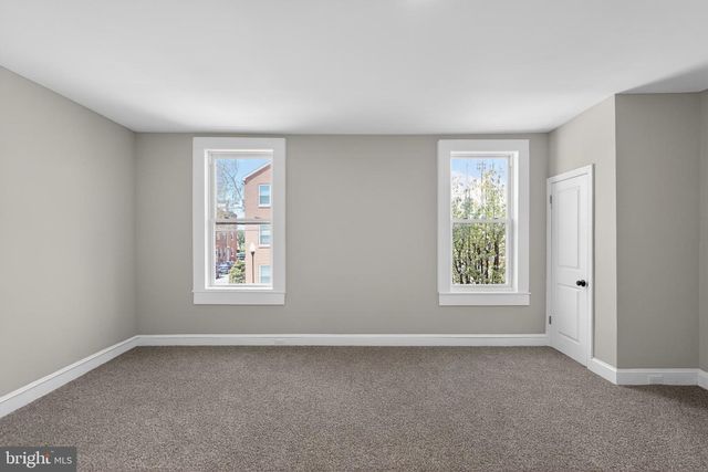 122 N KING STREET, Gloucester City, NJ 08030