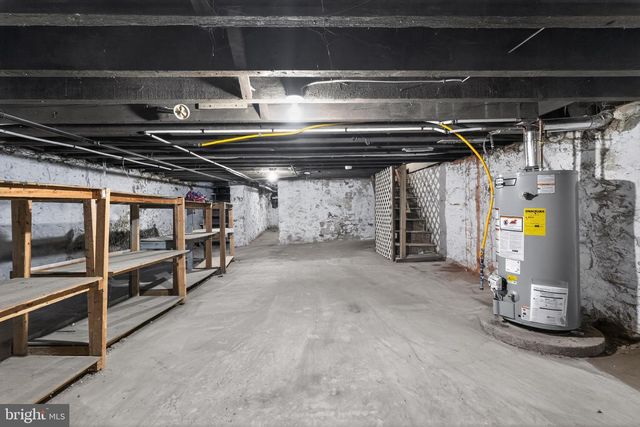 122 N KING STREET, Gloucester City, NJ 08030