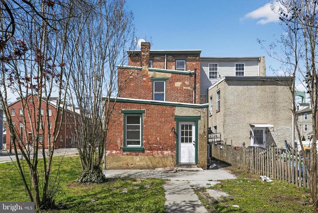 122 N KING STREET, Gloucester City, NJ 08030