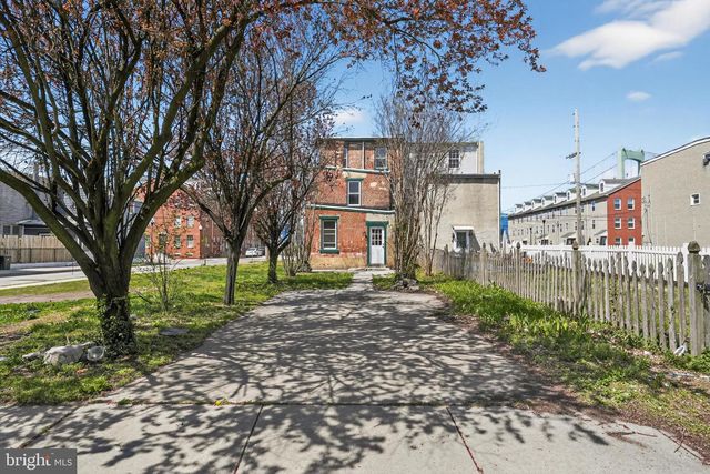 122 N KING STREET, Gloucester City, NJ 08030