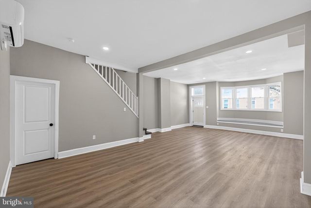 122 N KING STREET, Gloucester City, NJ 08030