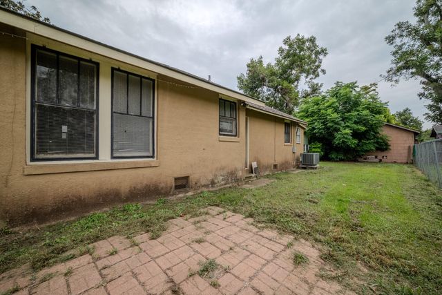 603 N Resident Street, Wharton, TX 77488