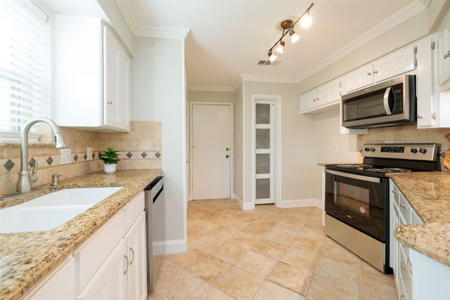 5 Llano Drive, Trophy Club, TX 76262